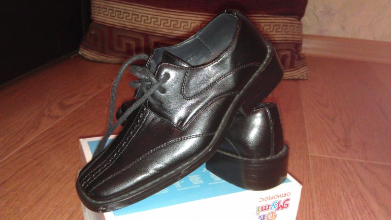 Ботинки для мальчика р 25, кожа 800 р