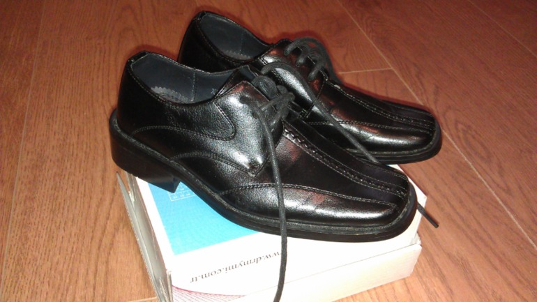 Ботинки для мальчика р 25, кожа 800 р