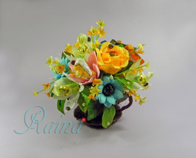 Букеты из конфет для любимых воспитателей!