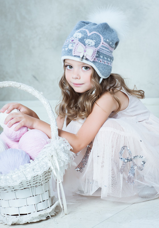 Очаровательные шапочки для маленьких модниц!