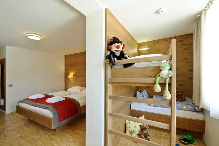 Мамина школа на Австрийской Ривьере. От 890 евро на чел. Дети до 2 лет - Бесплатно!