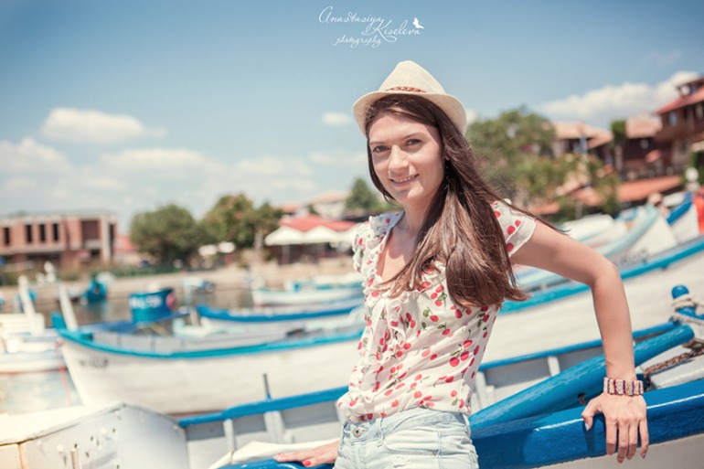 5852cdb6abf82114d79b115642226ff1.jpg