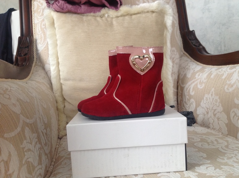 Moschino 21размер 2800р