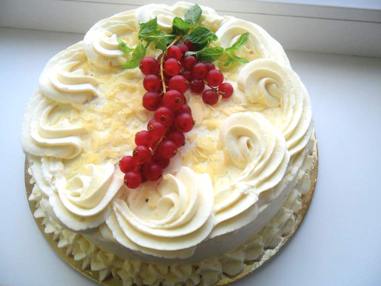 Удалось раздобыть смородинку!!!))