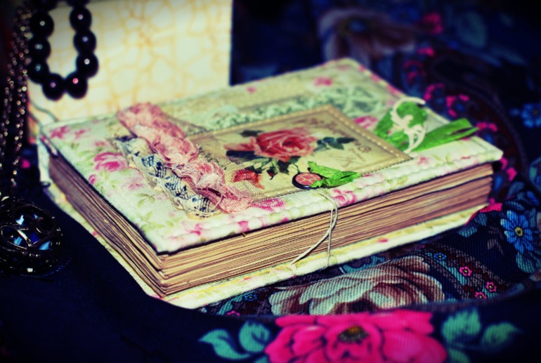 Романтичный блокнот и много приятностей)))