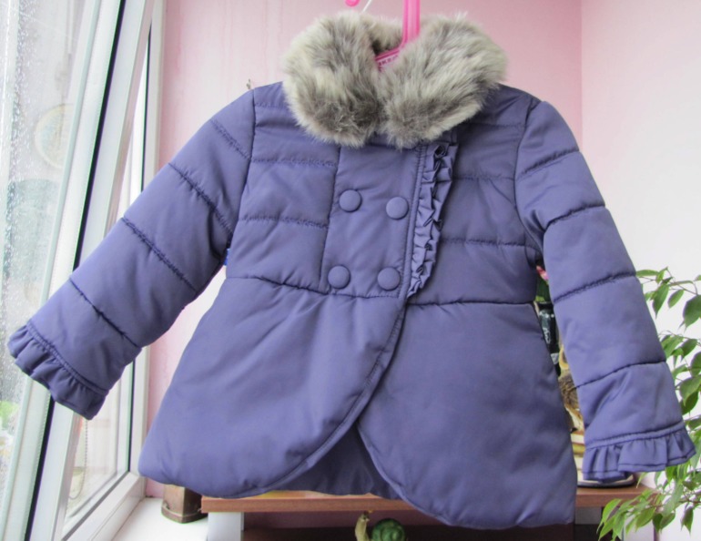 продаю курточку Mayoral и пальто-дубленку Old Navy на 18мес