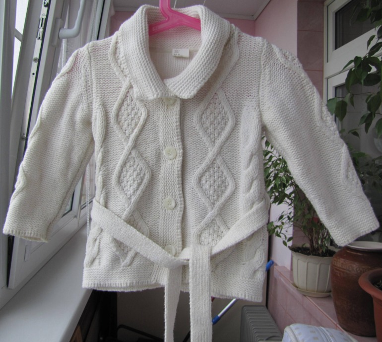 продаю две кофточки на осень! 12-18 мес