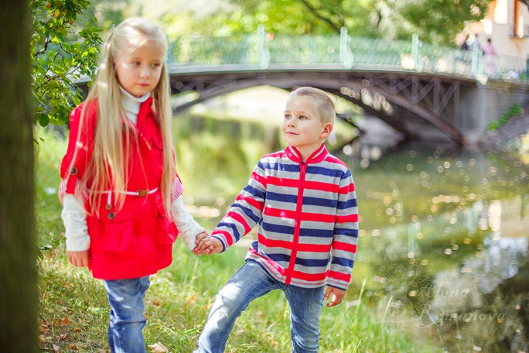 Жил был художник один.. и один фотограф.. и они дружили :))