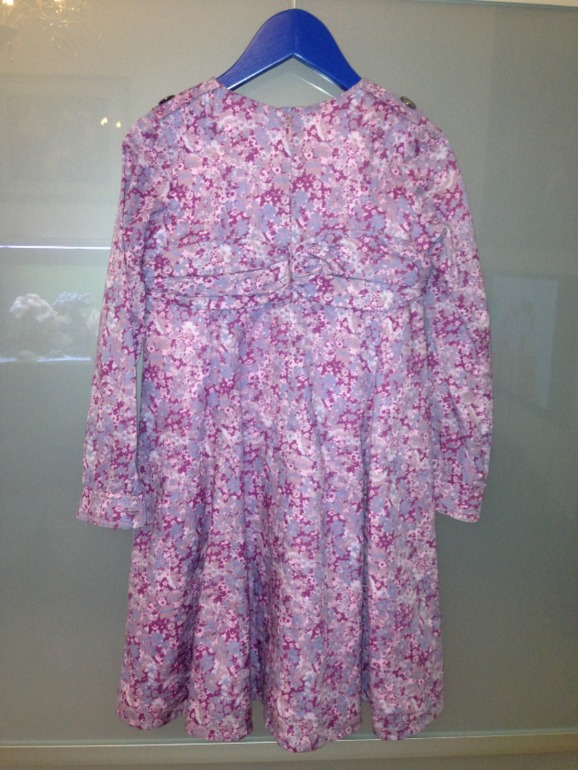 Платье Burberry 8/128