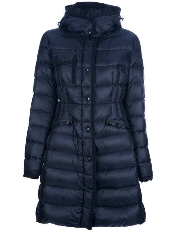 Пальто пух перо. Moncler женское пальто g32-003. Пуховые пальто монклер. Пальто монклер женское. Пуховик монклер темно синий.