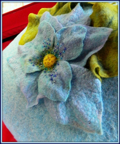 Тили-тили-тили - БОМ! Вот свалялся кошкин дом! ))))