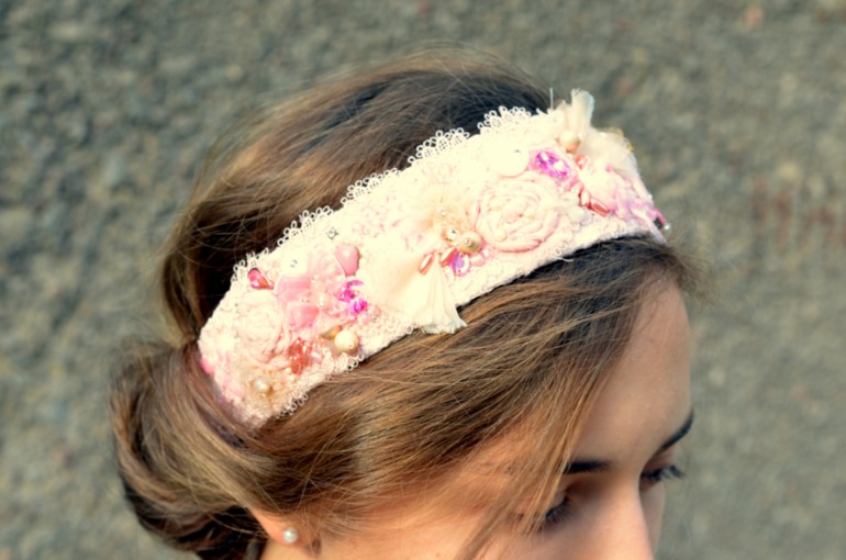 Повязка на голову." Нежность".)