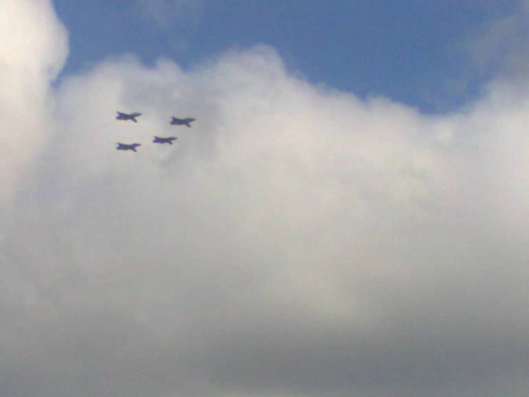 Лидскому аэродрому 100 лет !!!!!!! )  Или 2-ой день , праздника Города ...