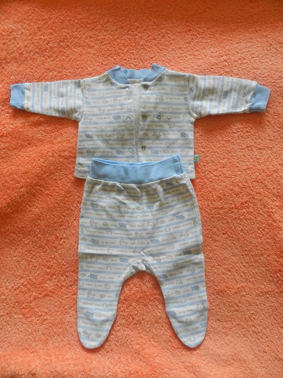 Вещи для мальчика до года