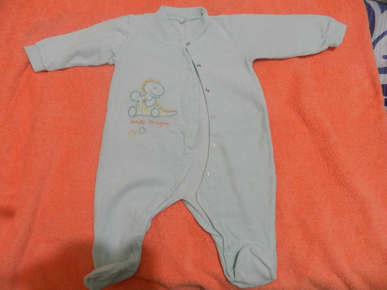 Вещи для мальчика до года