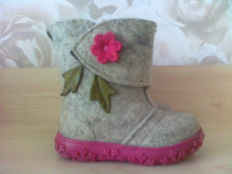 Обувь на девочку 21-22-23 (Minimen,Kuoma,Demar, Bartek)