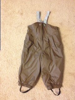 Продаю плащ-дождевик на флисе и зимние штаны