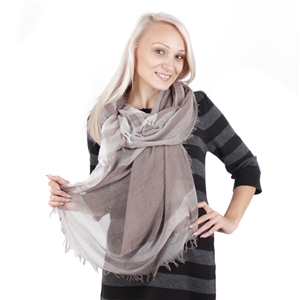 Женские аксессуары «VENERA»: шарфы, перчатки, пончо и многое другое!