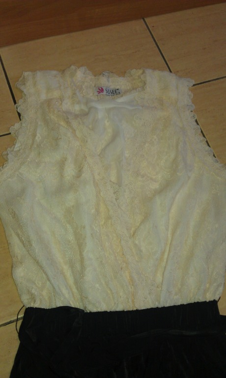 Кружевной комбенизон в оригинале.