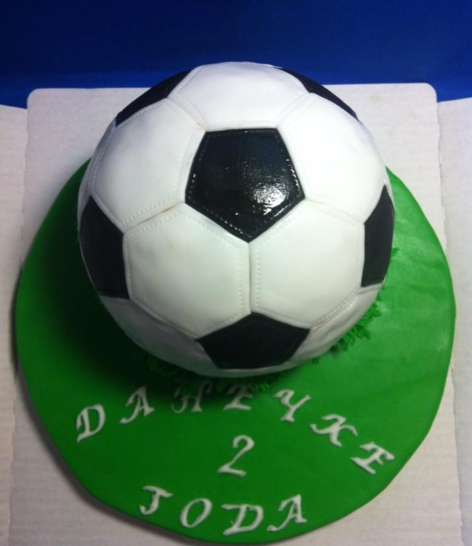 Футбольный мяч