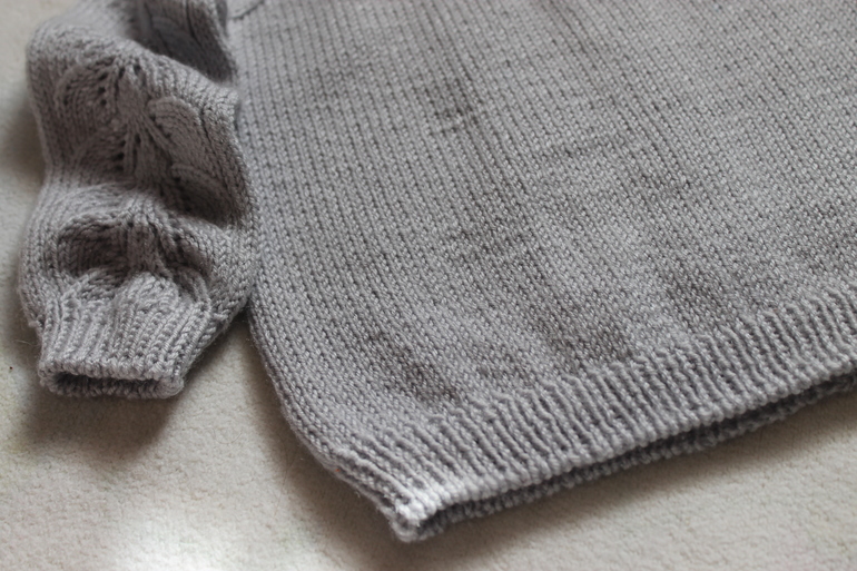 Вот и мой свитер для дочки!!!