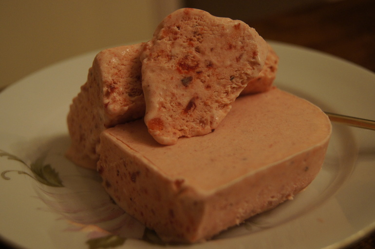 Домашнее клубничное мороженое