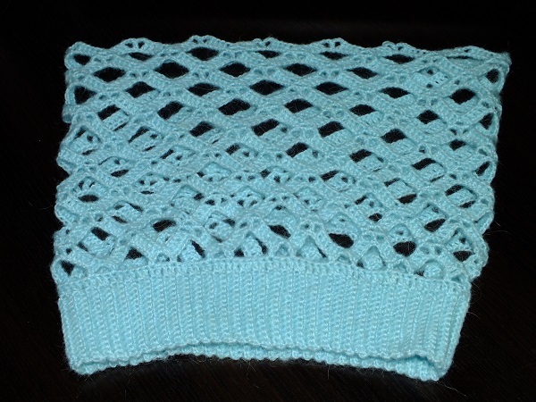 Джемпер ромбами для дочки