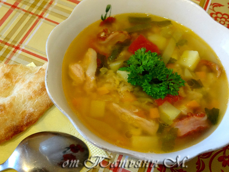 Гороховый суп со свининой и копченностями в мульте за 50 минут...)))