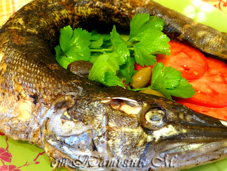 Щука запеченная — духовая...)))