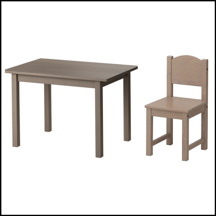 Стол и стульчик для девочки 3-х лет