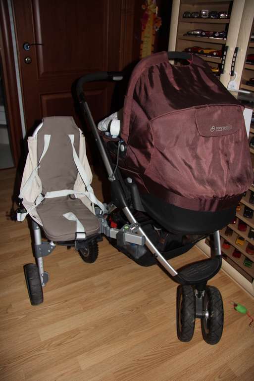 ПРОДАМ приставную сидушку к коляске для второго ребенка+переходник(для некоторых моделей)...4200руб