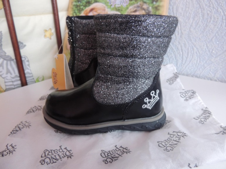 Продам новые зимние сапожки Prince Pard.Мех,кожа натуральная.Размер 25.