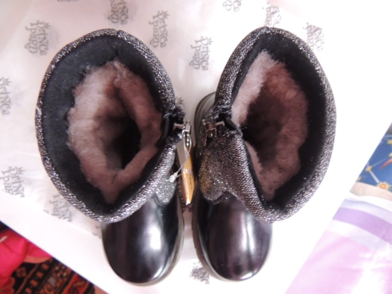 Продам новые зимние сапожки Prince Pard.Мех,кожа натуральная.Размер 25.