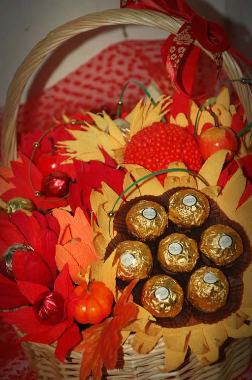 Что нам снег, что нам зной, что нам дождик проливной....