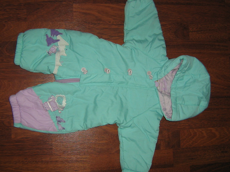 Отдам комбинезоны на разный возраст...Южное Бутово.