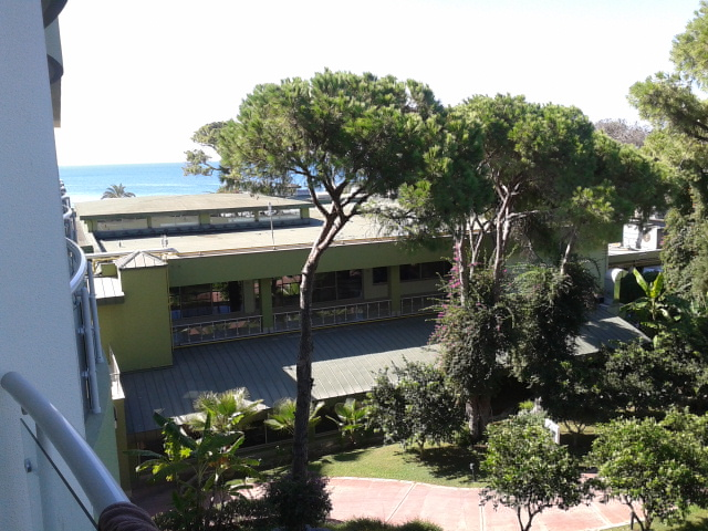 maritim pine beach и aspendos hospital в Белеке.