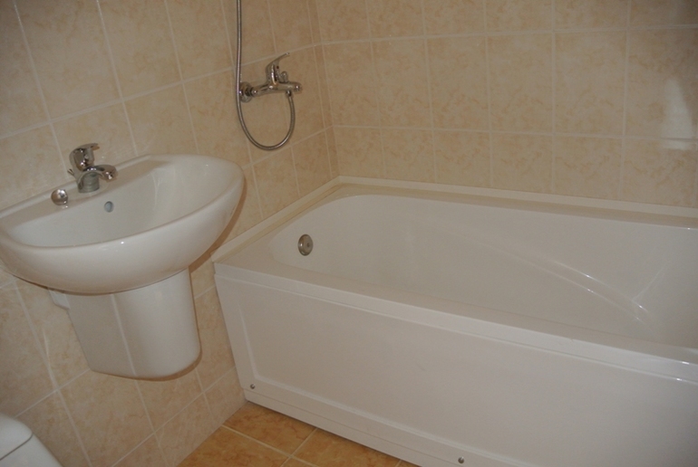 Сдам апартамент с 1 спальней в комплексе Шато Ахелой. Дешево.