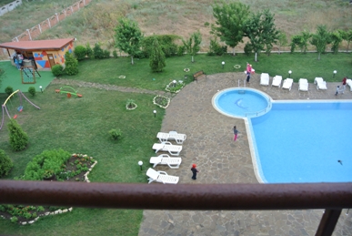 Сдам апартамент с 1 спальней в комплексе Шато Ахелой. Дешево.