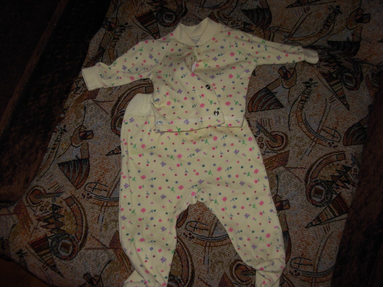 Детские вещички на девочку, самый маленький р-р 56