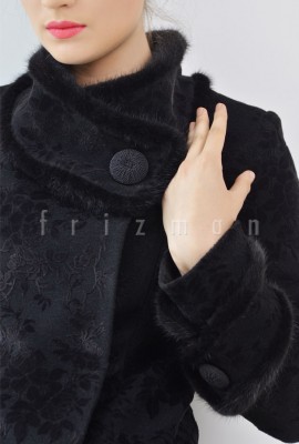 Пристрой шикарной верхней одежды ЗИМА И ВЕСНА !Отличное качество!