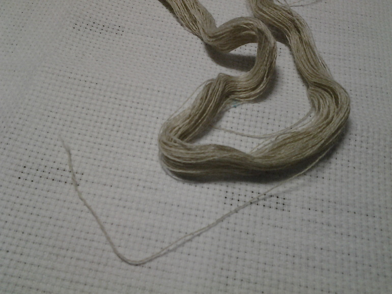 Нужна ваша помощь. шерсть в три нити