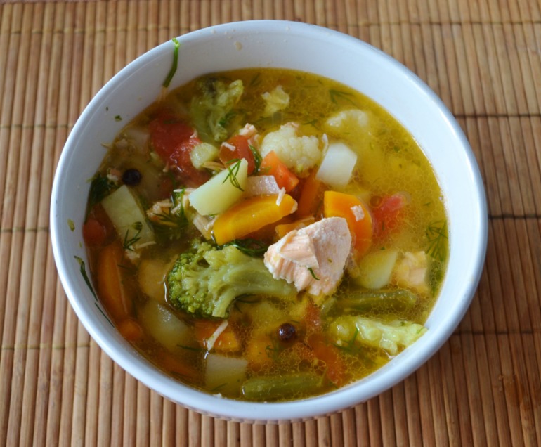 РЫБНЫЙ СУП ИЗ СЕМГИ!!ОЧЕНЬ ВКУСНЯШНЫЙ)