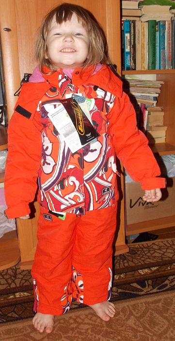 Продам Зимний костюм. новый, с бирками. рост 98