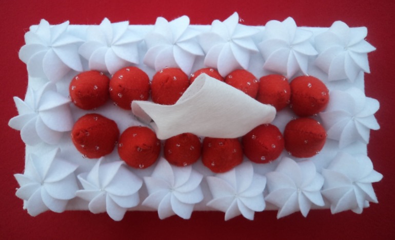 Рукотворный подарок сестрёнке.