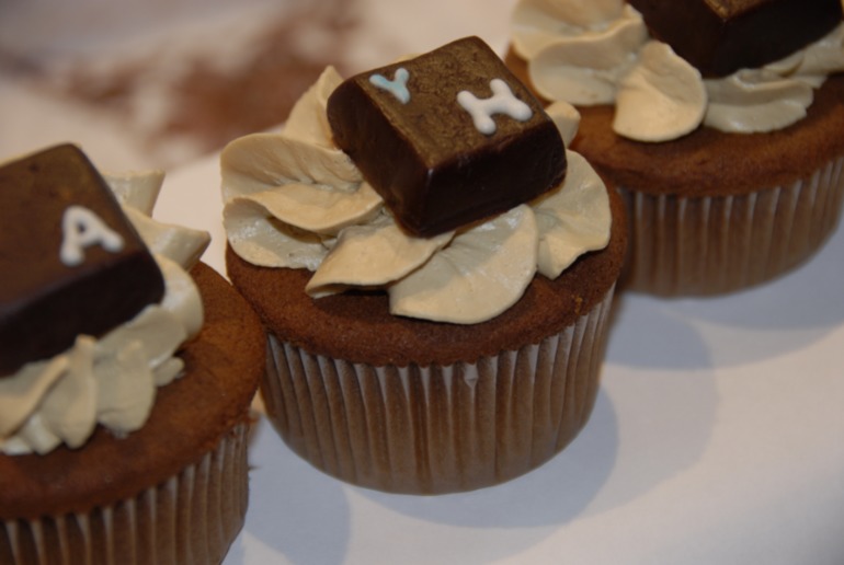 Давайте знакомиться)