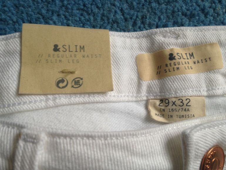 Джинсы новые по 900руб