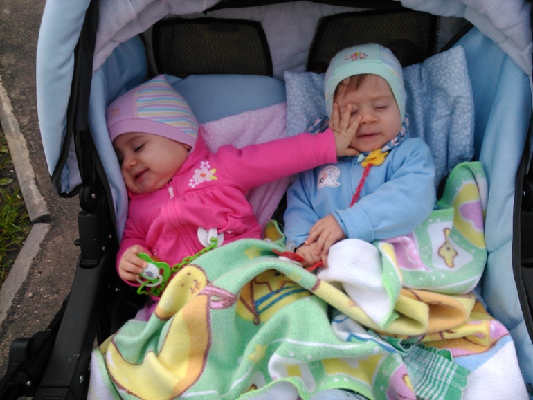 вот так мы и живем))