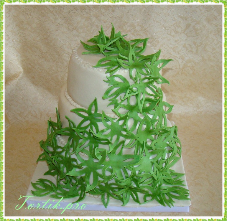 Вот такой вот Свадебный тортик))