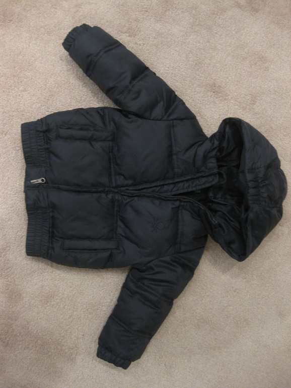 Продам комбинезоны и куртки б/у