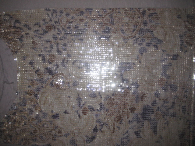 Пристрою итальянскую блузочку размер единыый 54-60 . Цена 1900руб.